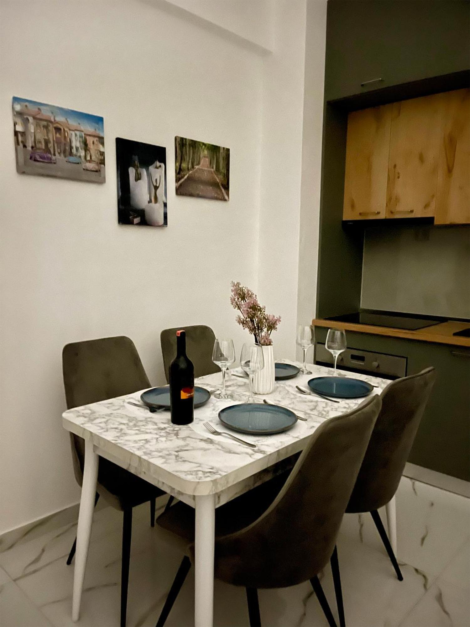 Relax Apartment, Side Sea View, Golem, Albania *