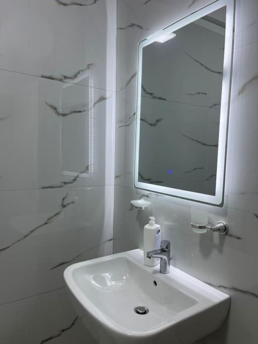 Relax Apartment, Side Sea View, Golem, Albania Apartment Golem (Tirana)